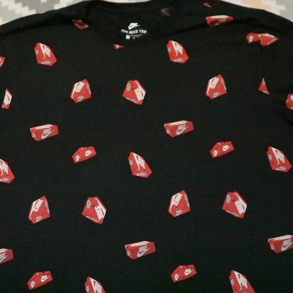nike sneaker box t shirt